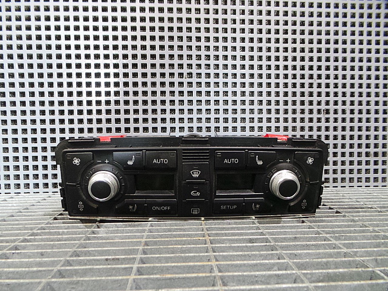 TABLOU COMANDA INCALZIRE AUDI A8 - - (2002 2009)