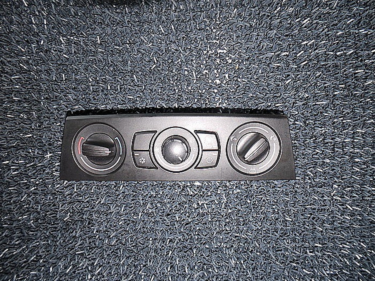TABLOU COMANDA INCALZIRE BMW SERIA 1 E 87 SERIA 1 E 87 - - (2004 2007)