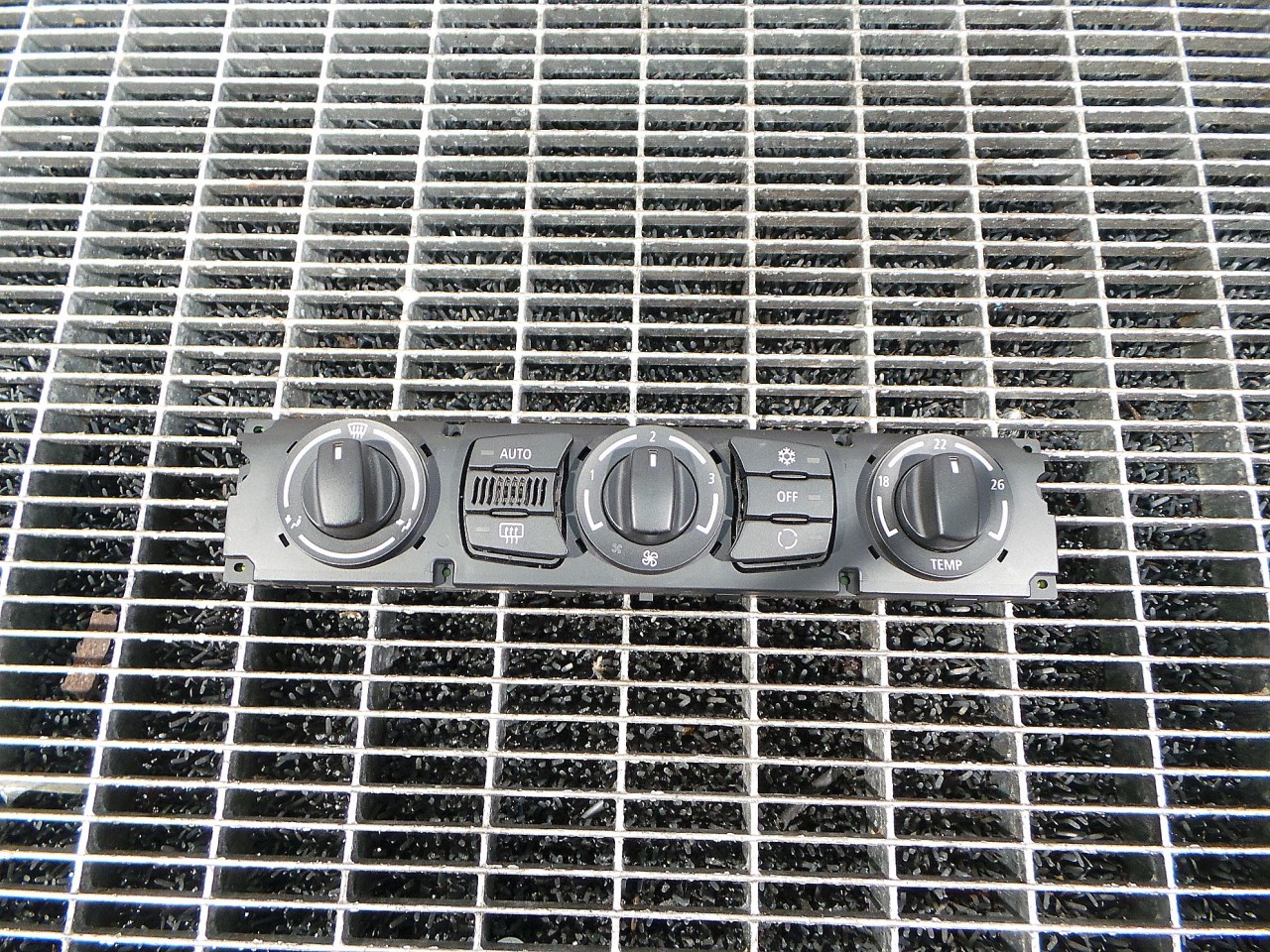 TABLOU COMANDA INCALZIRE BMW SERIA 5 E 60 SERIA 5 E 60 - - (2007 2010)