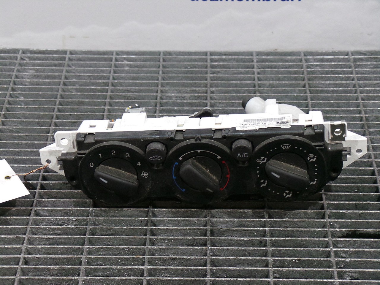 TABLOU COMANDA INCALZIRE FORD FOCUS FOCUS - - (2008 2010)
