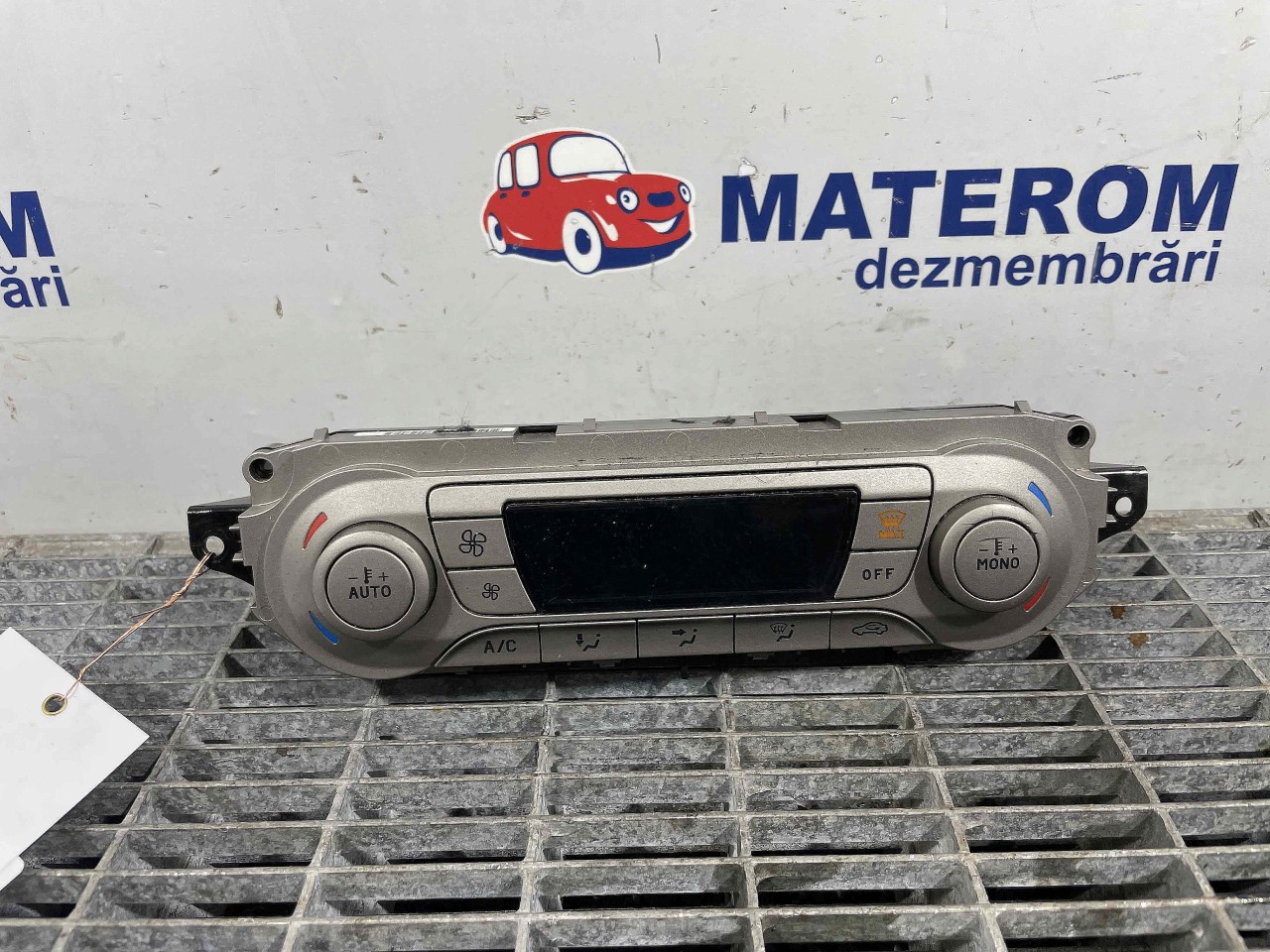 TABLOU COMANDA INCALZIRE FORD KUGA - - (2008 2012)