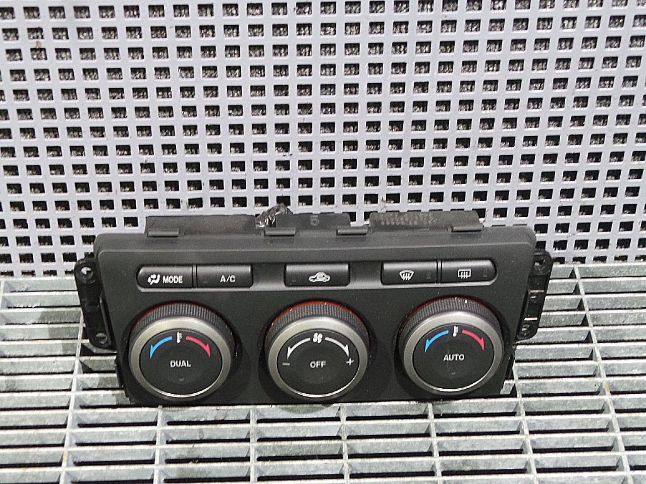 TABLOU COMANDA INCALZIRE MAZDA 6 - - (2007 2012)