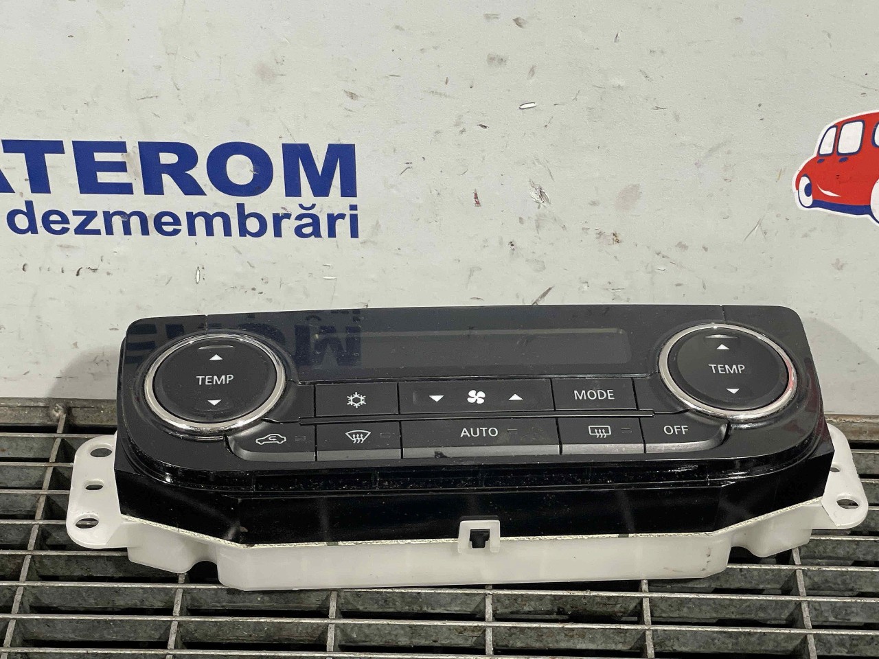 TABLOU COMANDA INCALZIRE MITSUBISHI OUTLANDER - - (2012 2016)