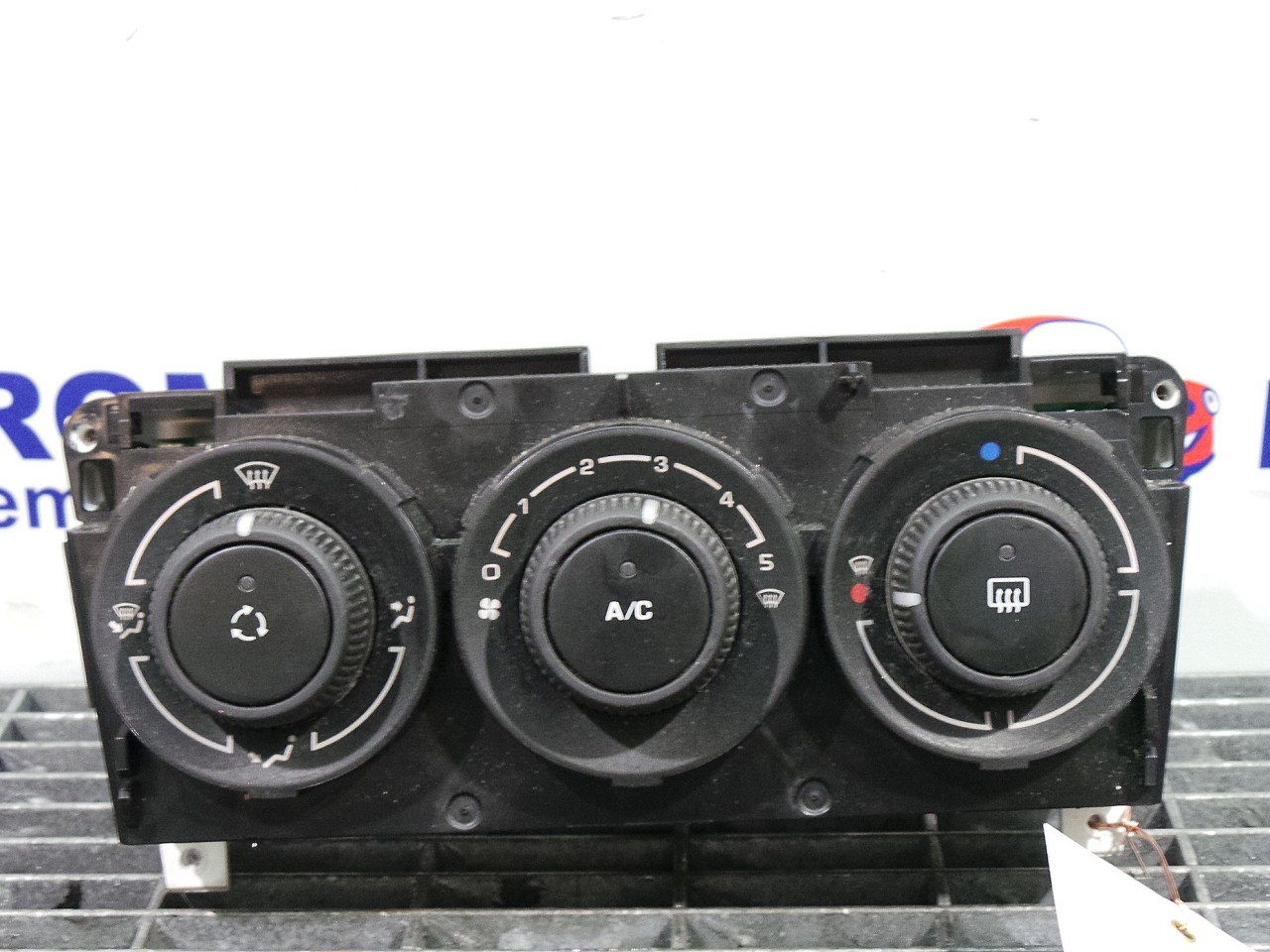 TABLOU COMANDA INCALZIRE PEUGEOT 308 - - (2007 2011)