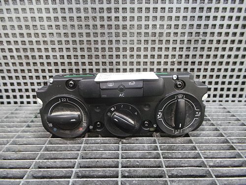 TABLOU COMANDA INCALZIRE VW GOLF V - - (2004 2008)