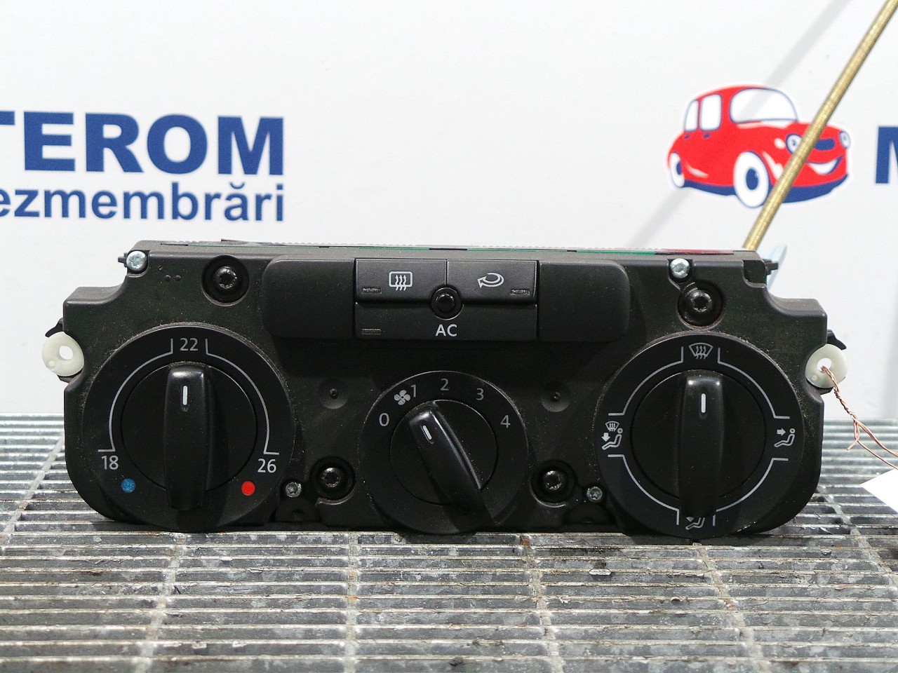 TABLOU COMANDA INCALZIRE VW PASSAT - - (2005 2010)