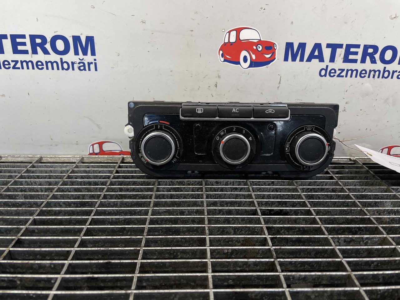 TABLOU COMANDA INCALZIRE VW PASSAT - - (2010 2014)