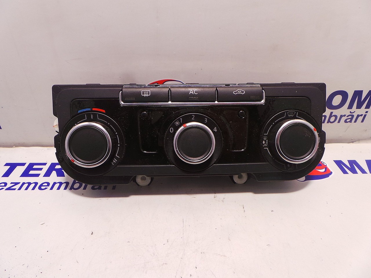TABLOU COMANDA INCALZIRE VW PASSAT - - (
