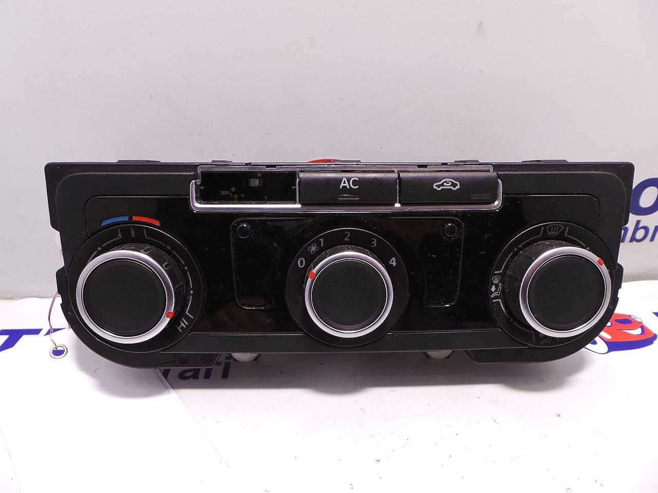 TABLOU COMANDA INCALZIRE VW TIGUAN - - (2010 2015)