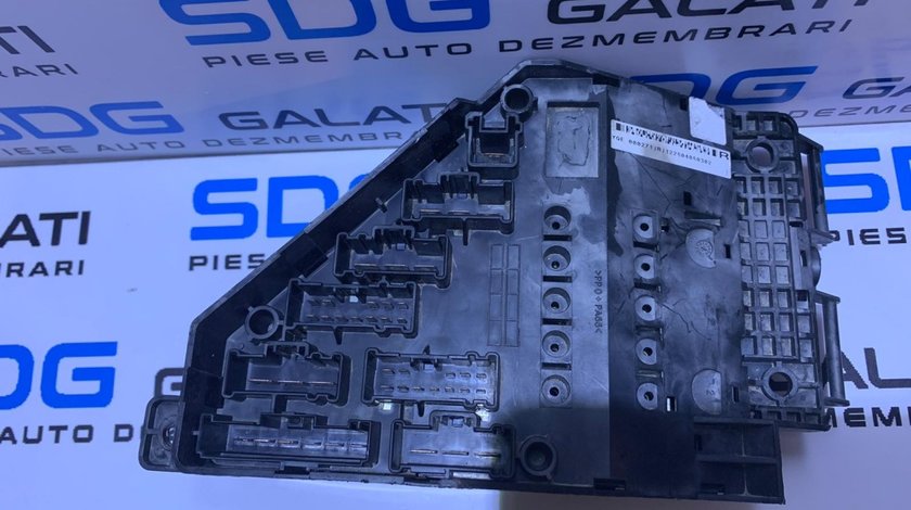 Tablou / Panou Sigurante / Rezistente / Relee Land Rover Freelander 2.0 TD4 1998 - 2006 Cod Piesa : YQE000271