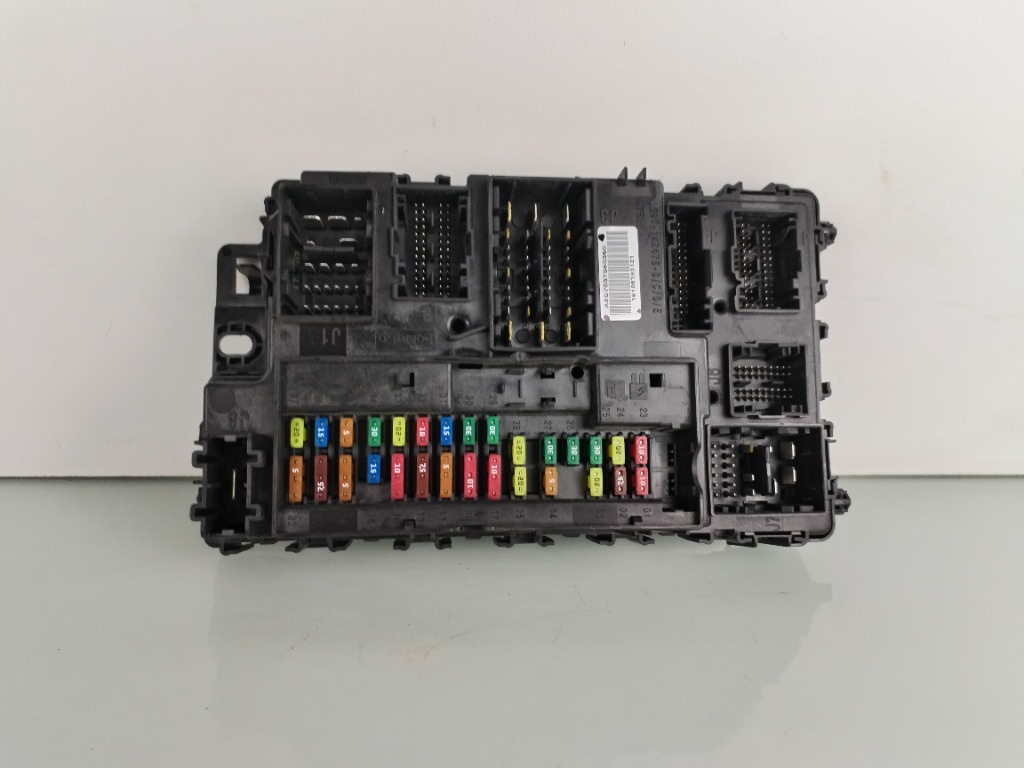 Tablou siguranțe BCM Ford Mondeo MK5 GU5T-15604-BFD DG9T-14B476-B/C/D/E