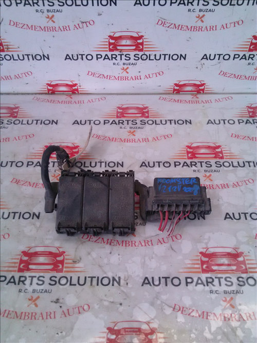 Tablou siguranta baterie 1.2B 12 V SKODA ROOMSTER an fabr. 2008