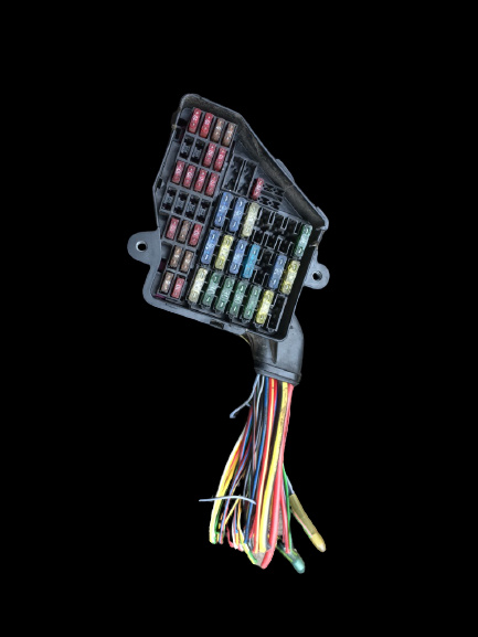 Tablou sigurante bord Volkswagen Passat B5 [1996 - 2000] Sedan 4-usi 1.8 MT (150 hp) (3B2) 1.8T 20V