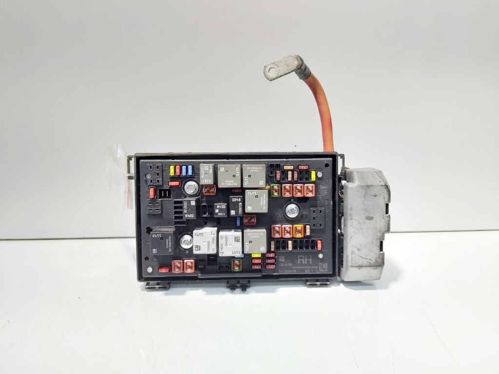 Tablou sigurante, cod 13318782, Opel Astra J Sedan (idi:698821)