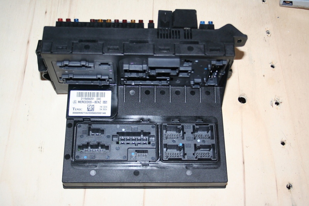 Tablou sigurante SAM fata Mercedes w211 w219 A2115454201