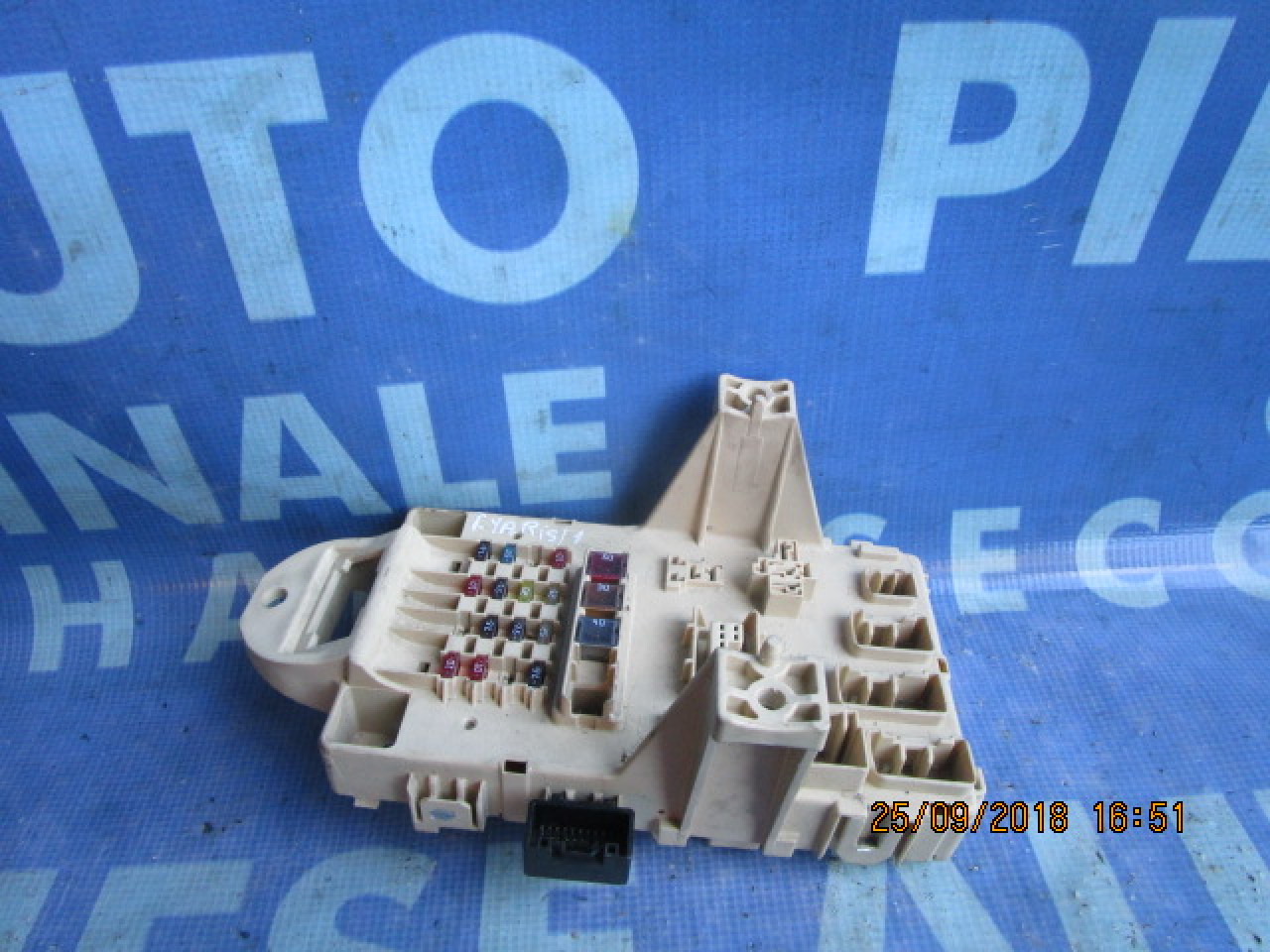 Tablou sigurante Toyota Yaris; 82730-0D020A