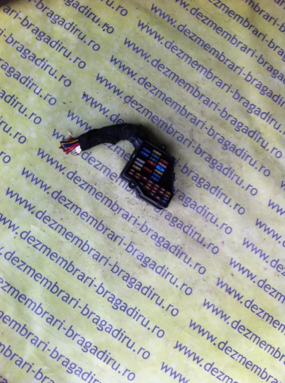 Tablou sigurante Volkswagen VW Bora [1998 - 2005] Sedan 1.6 16V MT (105 hp) (1J2)