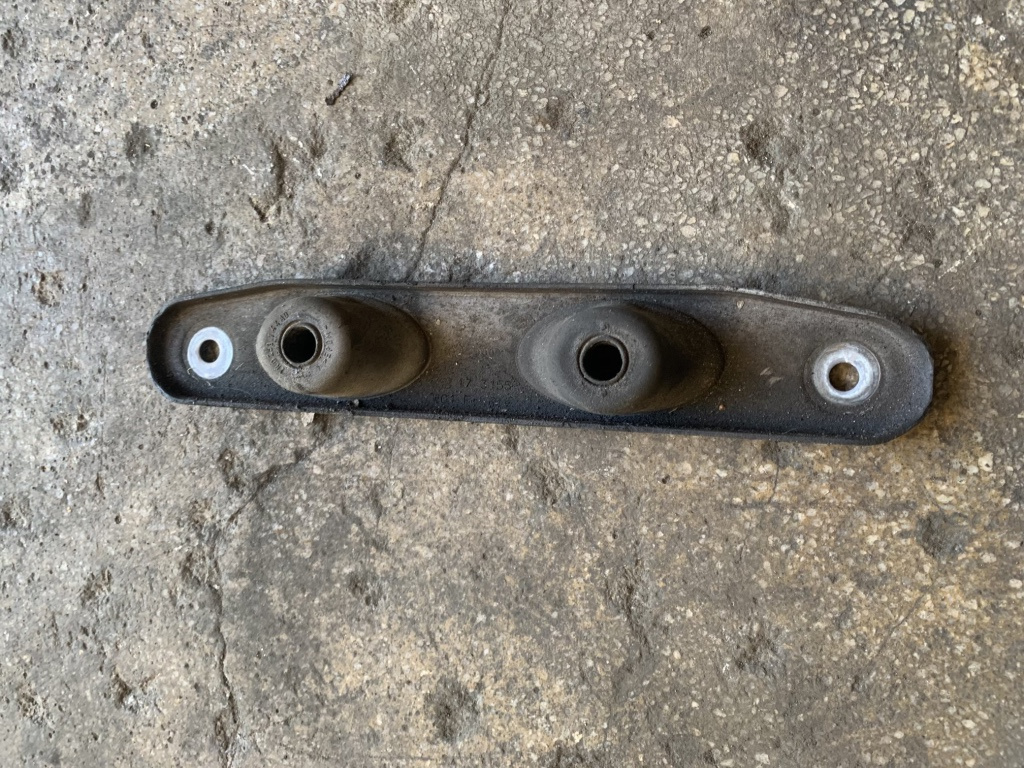 Tampoane teava toba spre fata Volkswagen Jetta 5 [2005 - 2011] Sedan 4-usi 2.0 TDI MT (140 hp) (1K2)