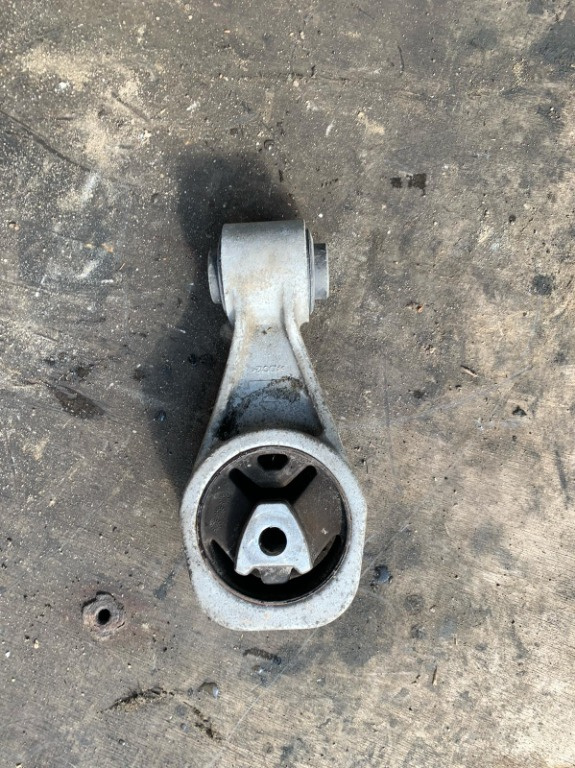 Tampon antibalans, Nissan Juke motor 1.5 euro 5 k9k 636 81 kw 110 cp 2010 2011 2012 2013