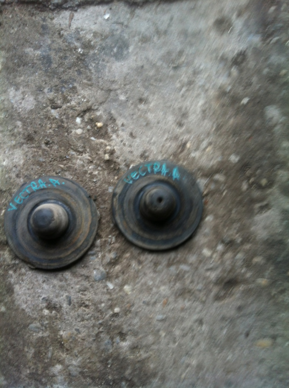 Tampon arc Opel Vectra A [1988 - 1995] Sedan 1.6 MT (75 hp) (86_ 87_)