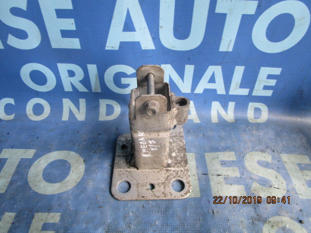 Tampon bara Renault Megane 2003;  8200011107 // 8200011108