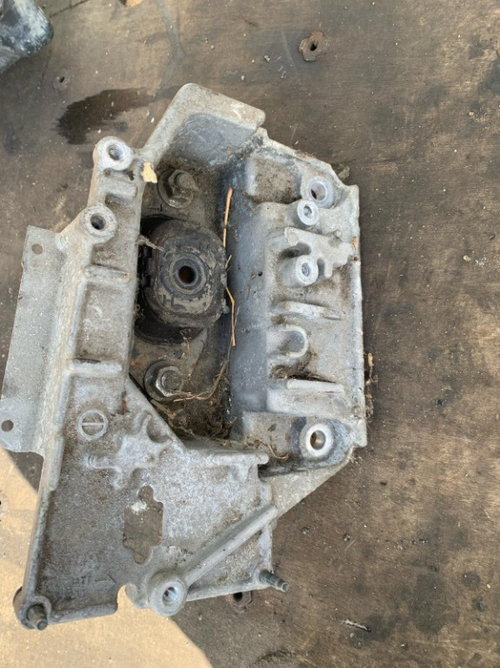 Tampon cutie, Nissan Juke motor 1.5 euro 5 k9k 636 81 kw 110 cp 2010 2011 2012 2013