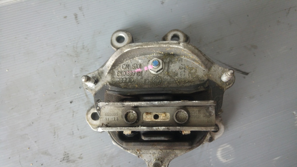 Tampon cutie viteza audi a4 b8 2.0 tdi cjc 8k0399151