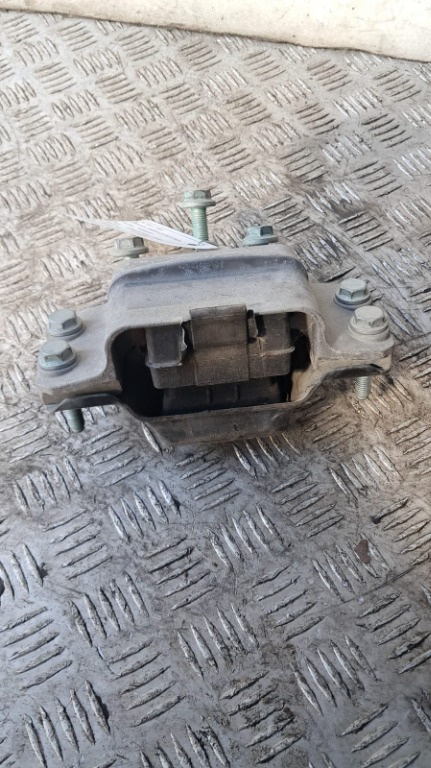 Tampon cutie viteze Skoda Octavia 2 1.9 TDI BXE an 2006 cod 1K0199555T