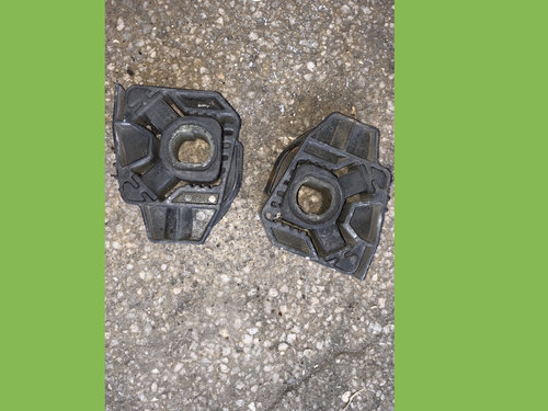 Tampon inferior radiator Volkswagen Golf 4 [1997 - 2006] Hatchback 5-usi 1.9 TDI MT (90 hp) (1J1)