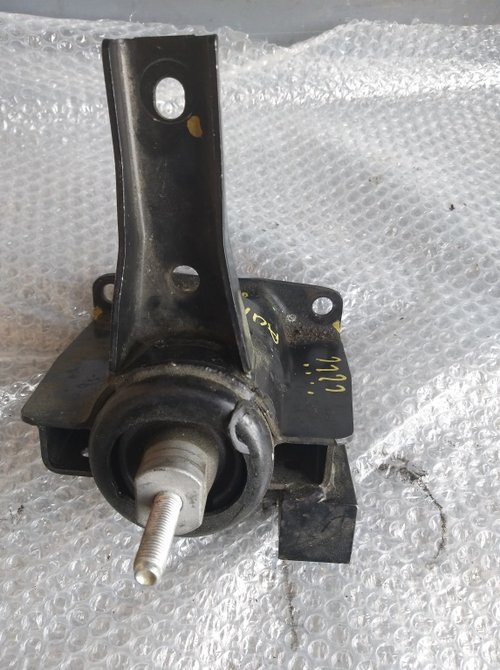 Tampon motor 1.8 hybrid 2zre fxe toyota auris e18 dupa 2012