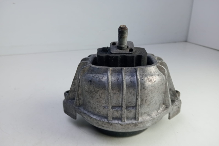 Tampon motor 13981112 BMW Seria 3 E90/E91/E92/E93 [facelift] [2008 - 2013]