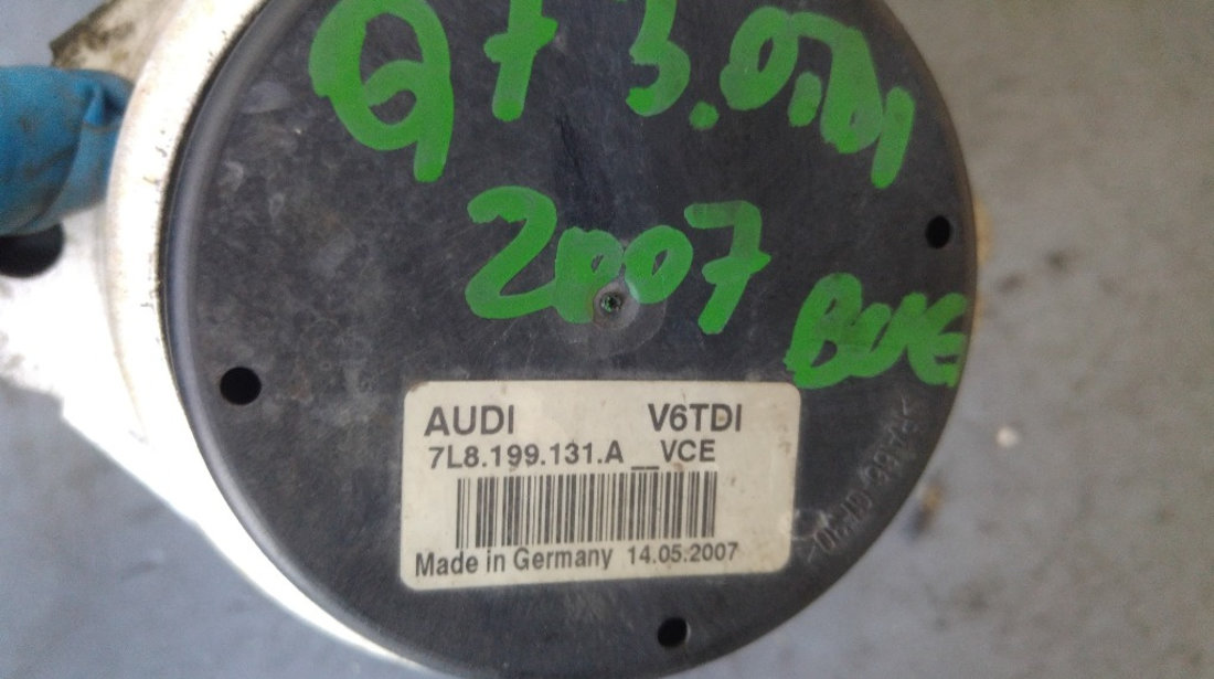 Tampon motor 3.0 tdi bug audi q7 4l 7l8199131a