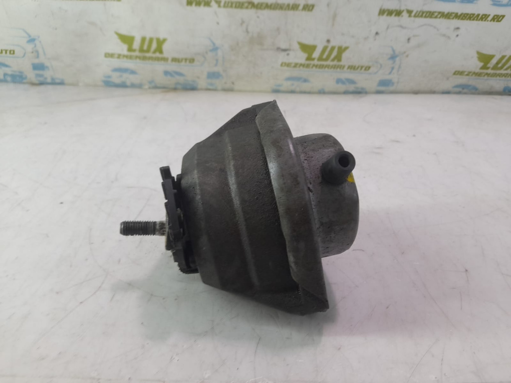 Tampon motor 676987402 2.0 d N47D200 BMW Seria 5 E60/E61 [facelift] [2007 - 2010] 2.0 d N47D20O0