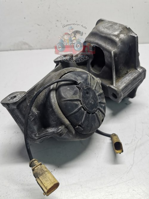 Tampon motor Audi A4 B8 A5 suport motor stanga dreapta 8R0199381
