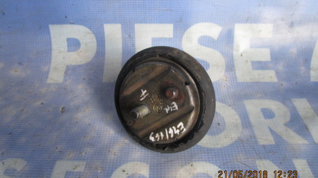 Tampon motor BMW E46 323i 2.5i M52 2000;  1095444