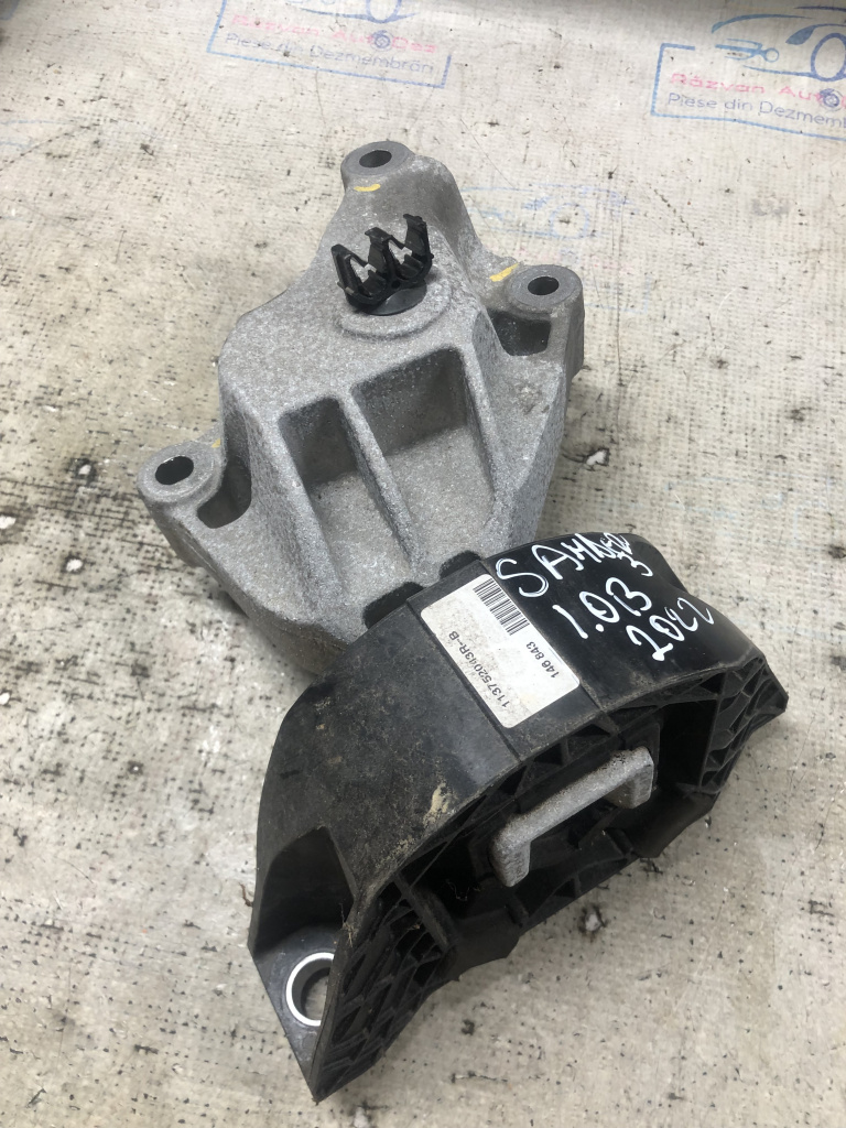 Tampon motor Dacia Sandero 3 1.0 Benzina 2022, 113752043R / 112329452R