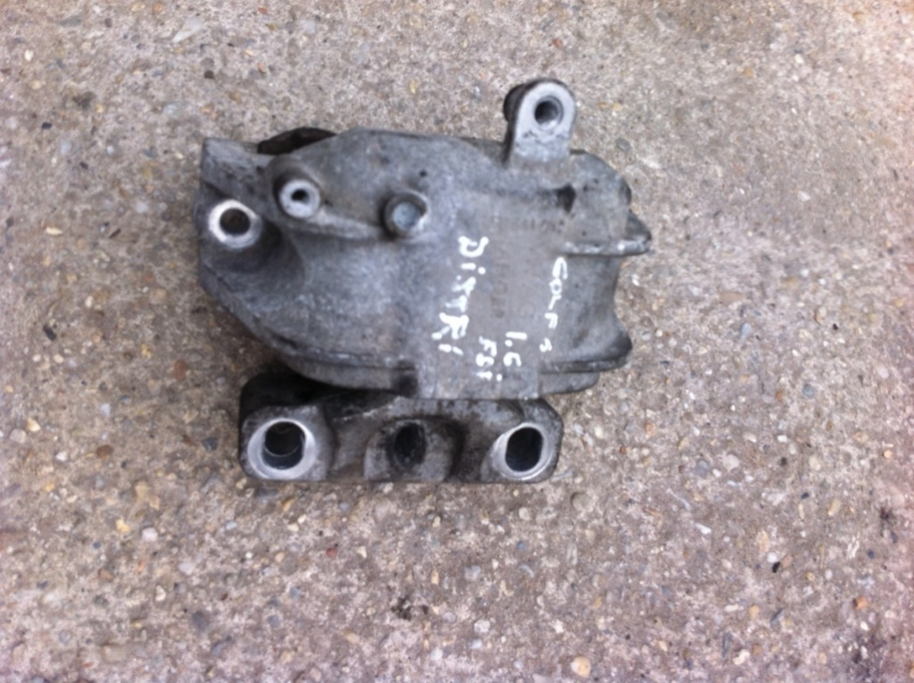 Tampon motor distributie Volkswagen VW Golf 5 [2003 - 2009] Hatchback 5-usi 1.6 FSI MT (116 hp) V (1K1)