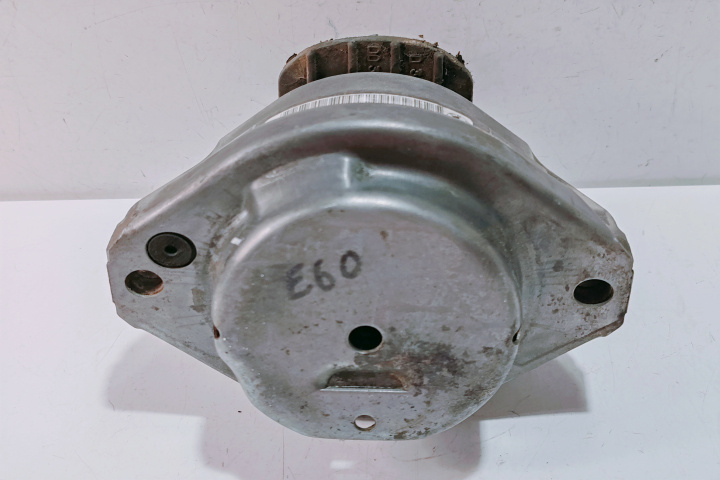 Tampon motor dreapta 676108904 BMW Seria 5 E60/E61 [2003 - 2007] Sedan