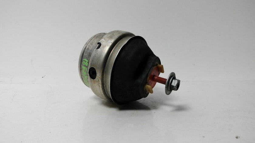 Tampon motor dreapta fata AUDI A4 II Avant (8E5, B6) [ 2000 - 2005 ] 2.0 (ALT) 96KW|130HP VAG OEM 8E0199382B