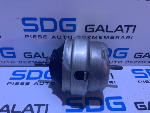 Tampon Motor Dreapta / Hidrolagar VW Passat B5 1.8 ADP 1997 - 2000 Cod: 8D0199382M / 8D0199379J