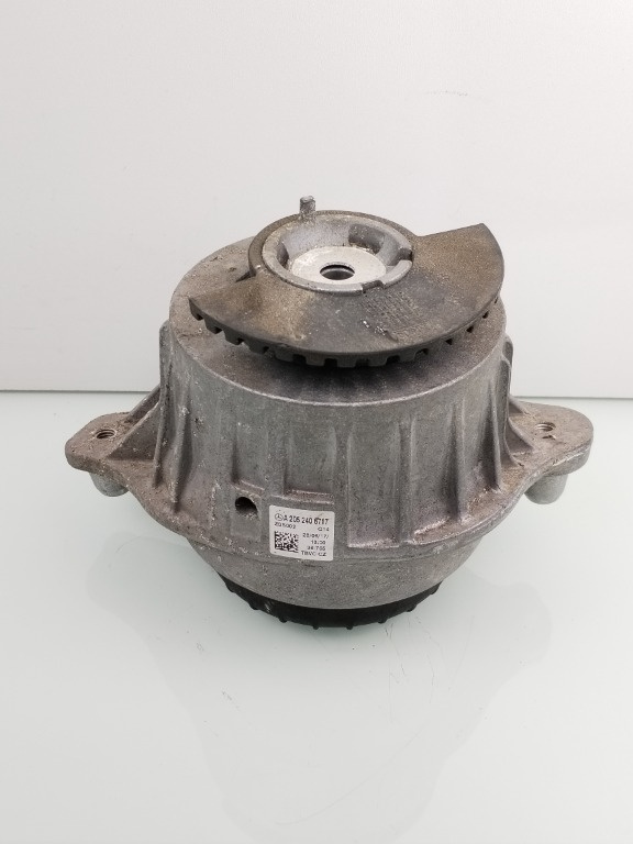Tampon motor dreapta Mercedes C Class W205 2.2CDI A2052406717