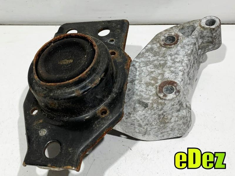 Tampon motor dreapta Nissan Qashqai facelift (2010-2013) [NJ10] 2.0 dci F6036100