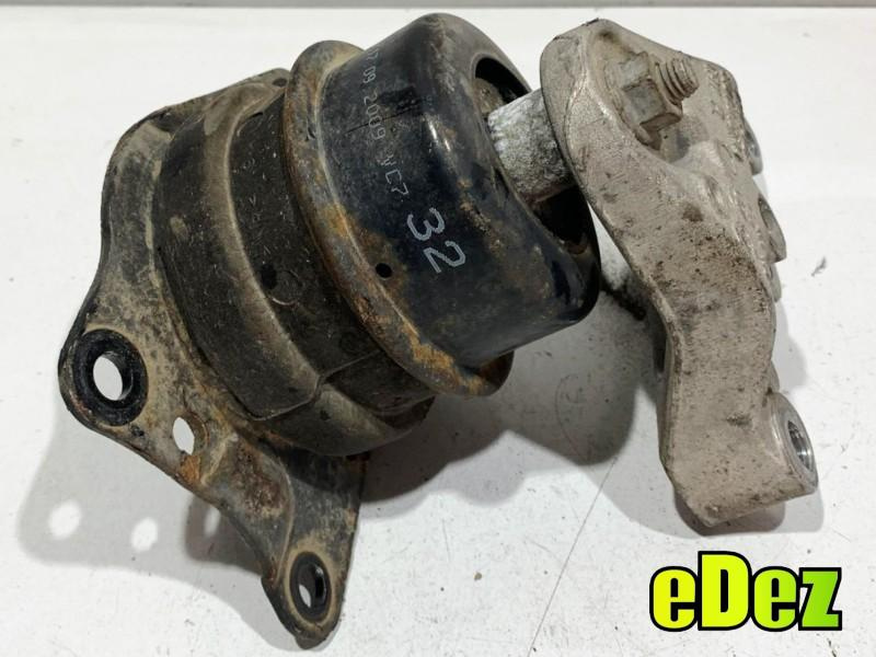 Tampon motor dreapta Volkswagen Polo 5 (2009-2017)[6R] 1.6 tdi CAYA 6Q0199185AA