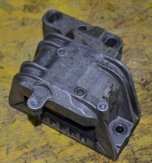 TAMPON MOTOR DREAPTA VW-AUDI-SKODA 2004-2007.COD: 1K0199262BB