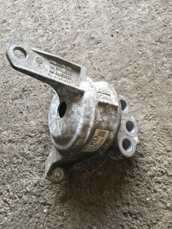 Tampon motor la distributie Opel Astra H [2004 - 2007] wagon 1.3 CDTI MT (90 hp) (L35)