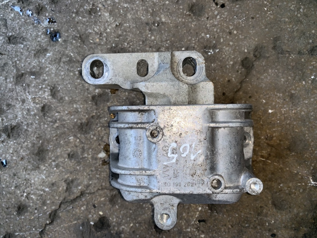 Tampon motor la distributie Skoda Octavia 2 [2004 - 2008] Liftback 5-usi 2.0 TDI MT (140 hp) (1Z3) Cod motor BKD