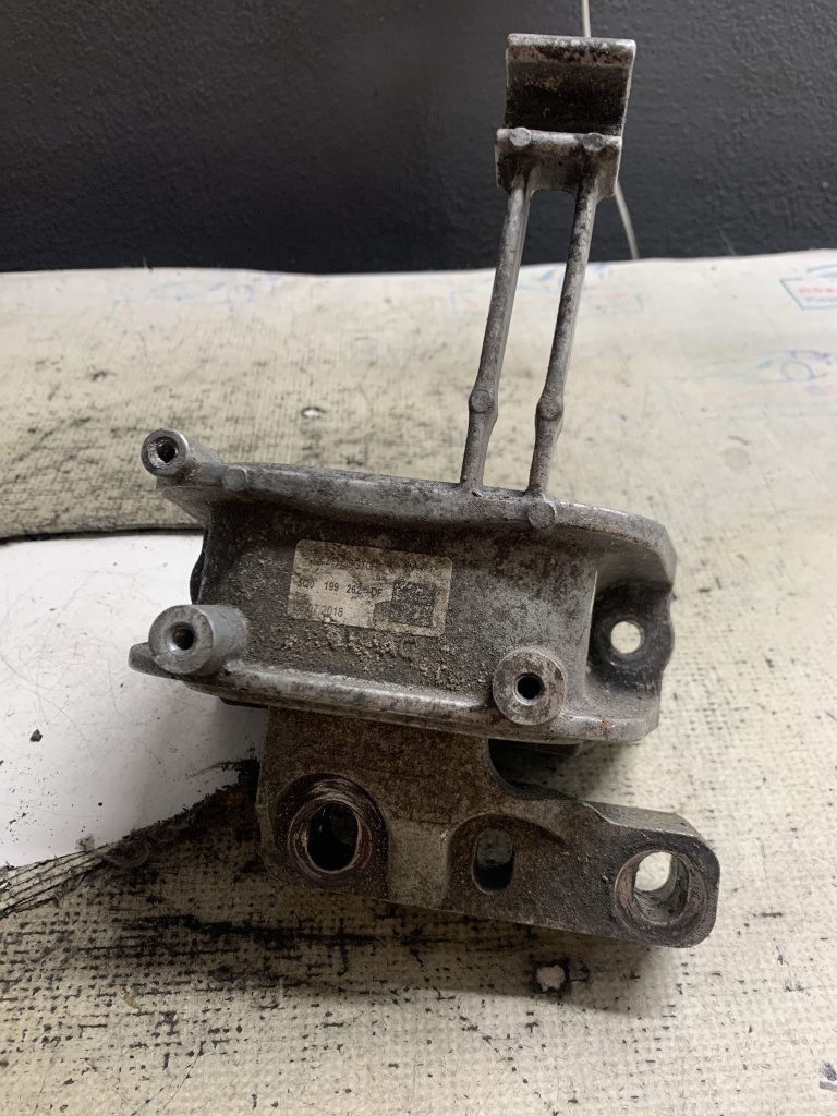 Tampon motor Skoda Kodiaq 2.0 Motorina 2018, 5Q0199262DF