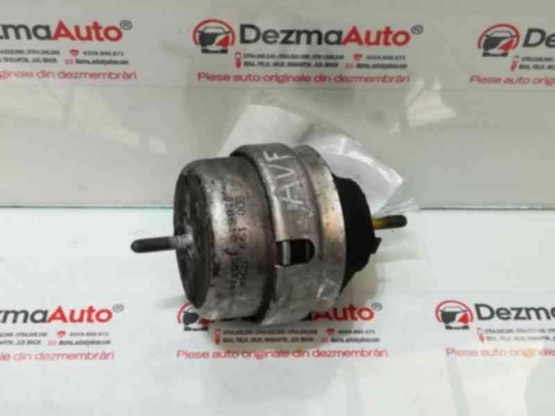 Tampon motor stanga, 8D0199379AE, Vw Passat (3B3) 1.9 tdi (id:316653)