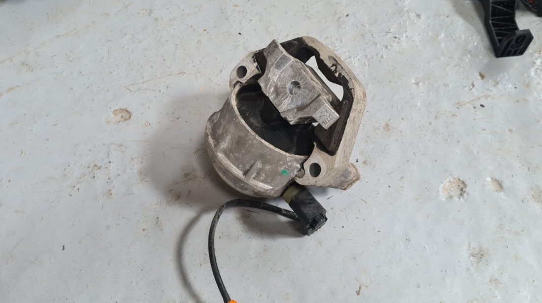 Tampon motor stanga Audi A6 4G C7 2.0 TDI 2012 2013 2014 2015