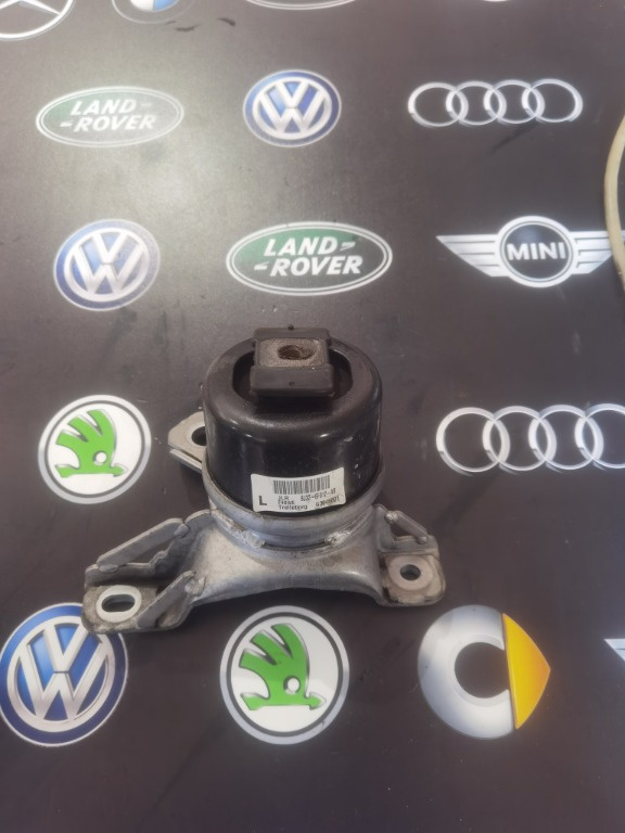 Tampon motor stanga Range Rover Evoque 2.0 td4 an 2015